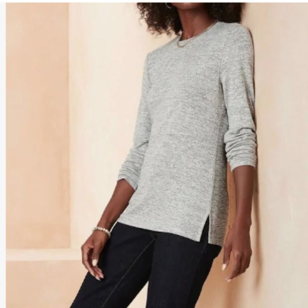 Gray Large Banana Republic  Long Sleeve Luxe Spun Top